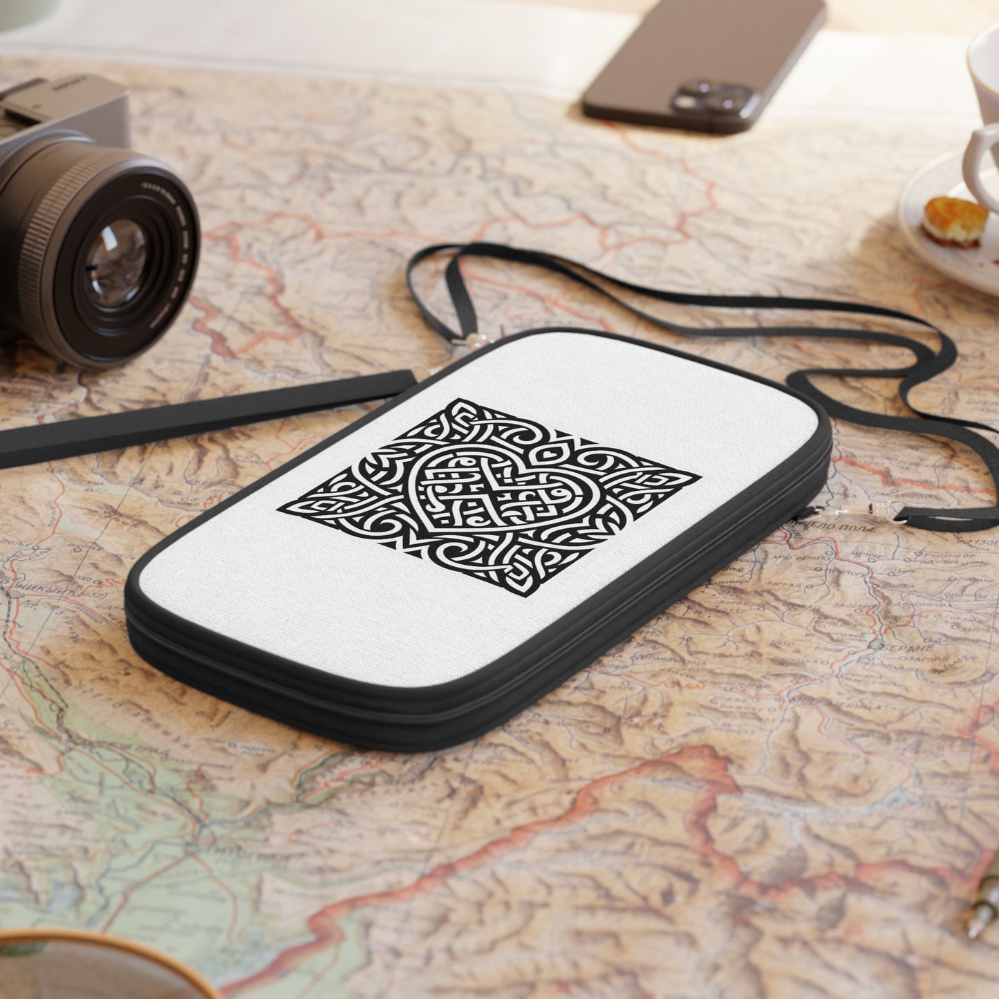 Framed Celtic Heart Passport Wallet - InkLovePrint
