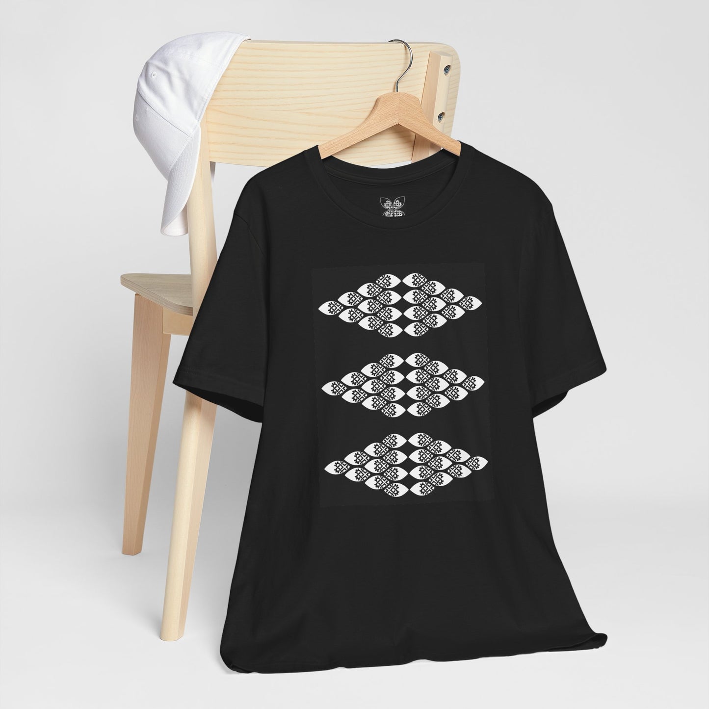 Celtic Heart Diamond Unisex T-Shirt - InkLovePrint