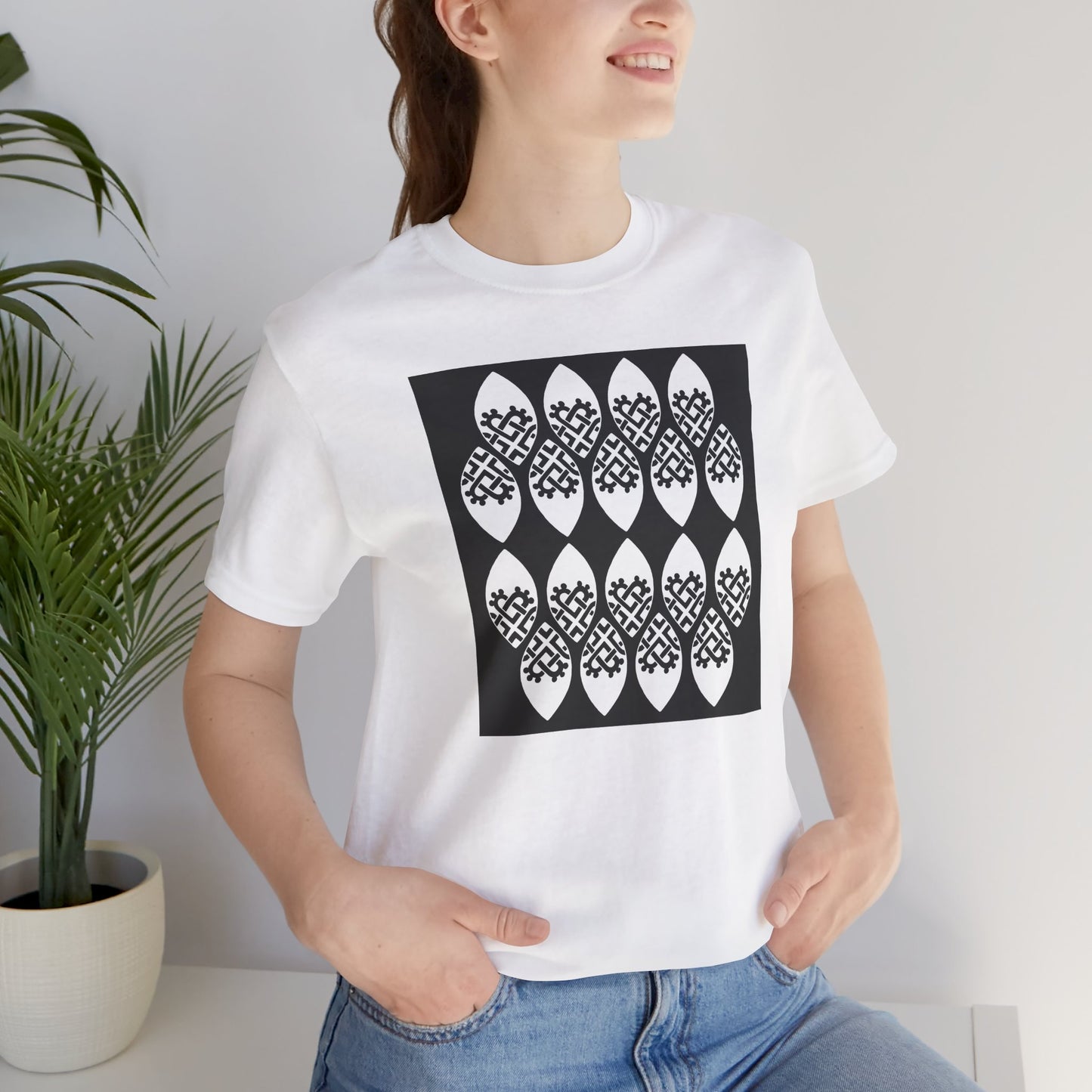 Celtic Heart Line Unisex T-Shirt - InkLovePrint