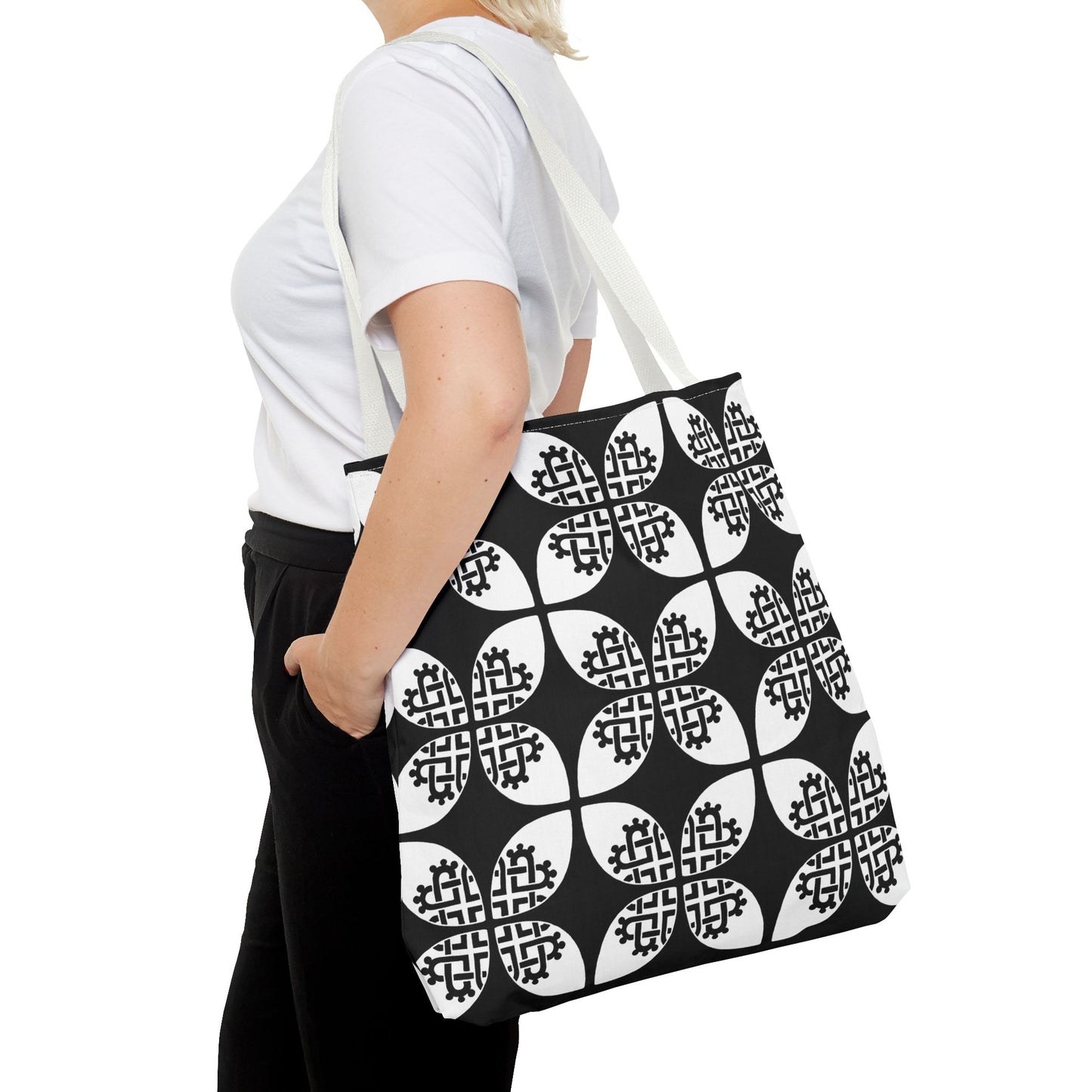 Celtic Heart Tote Bag Black - InkLovePrint