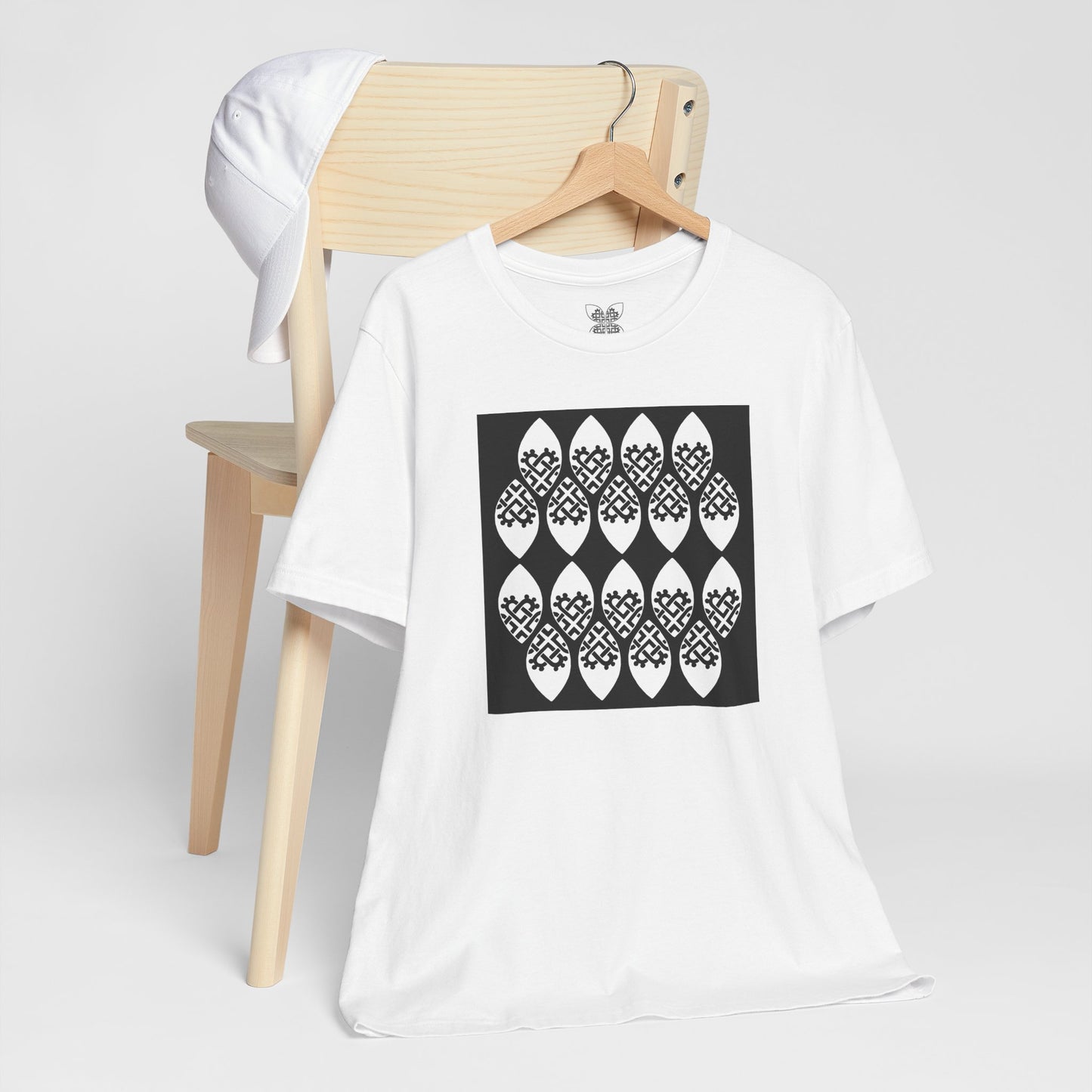 Celtic Heart Line Unisex T-Shirt - InkLovePrint