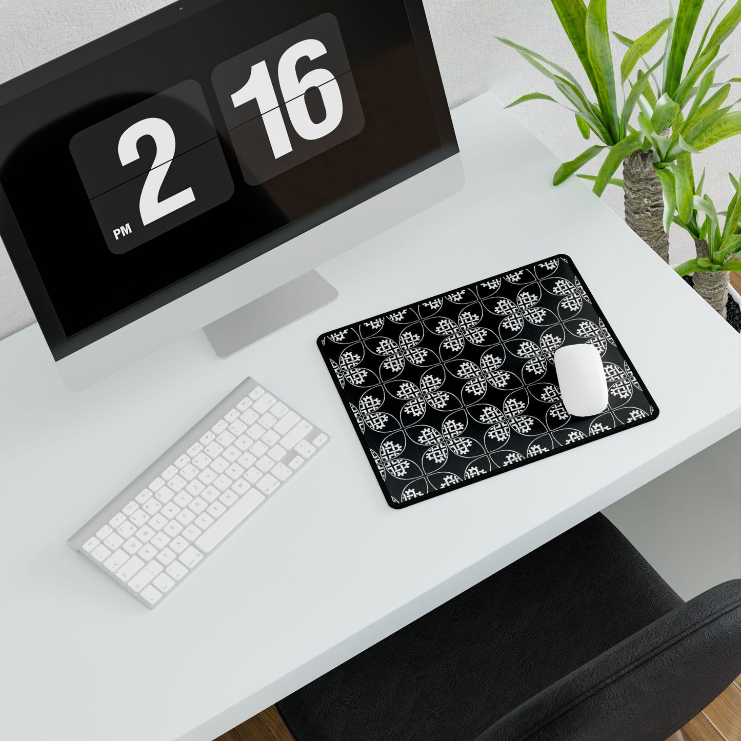 Celtic Heart Desk Mat Black - InkLovePrint