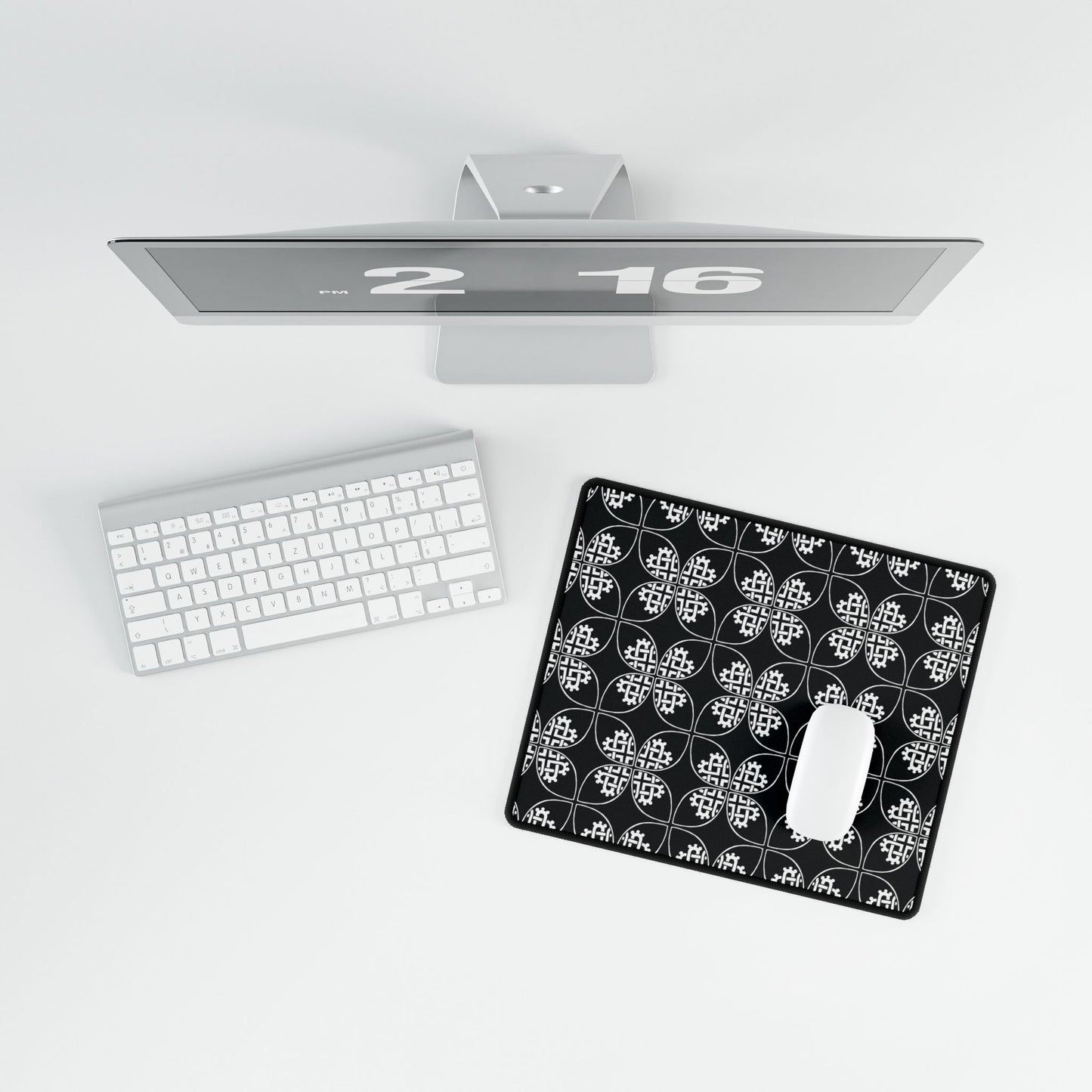 Celtic Heart Desk Mat Black - InkLovePrint