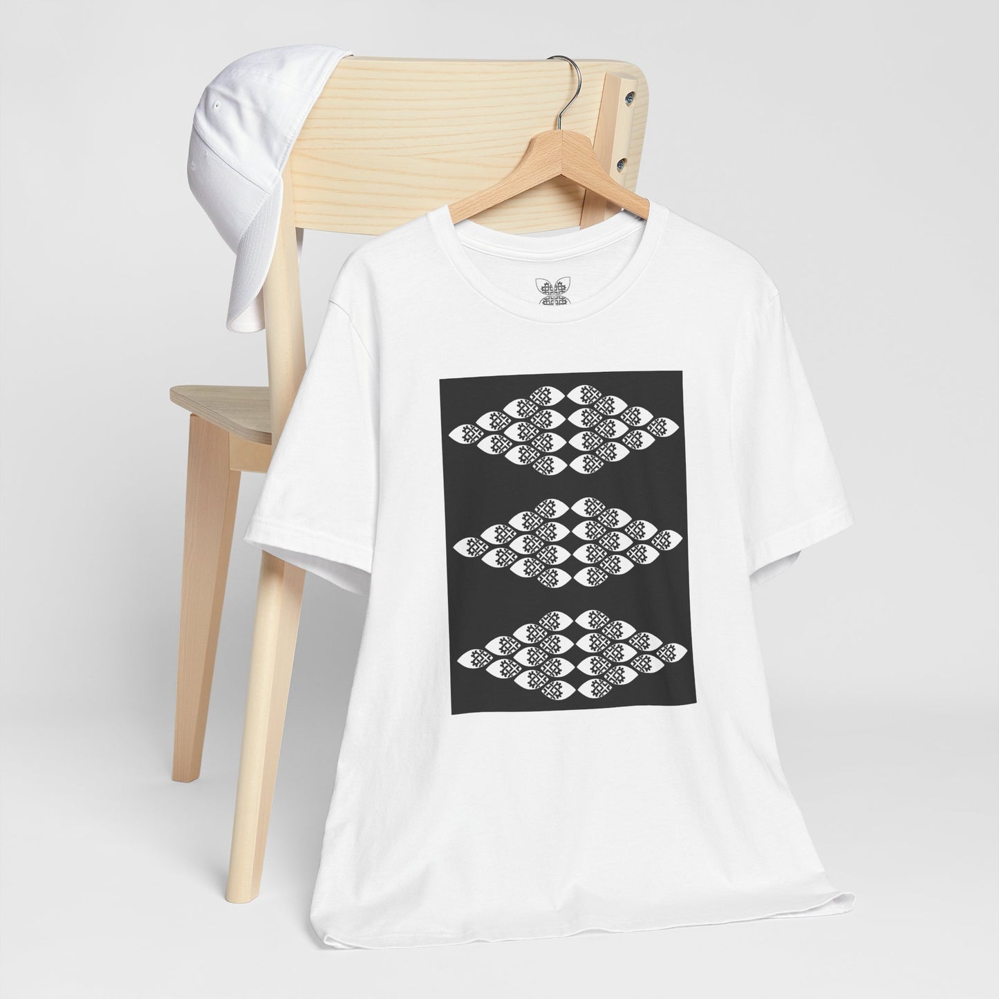 Celtic Heart Diamond Unisex T-Shirt - InkLovePrint