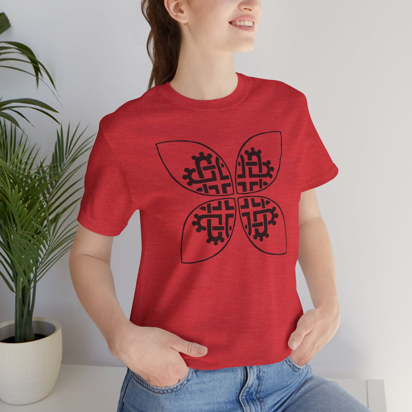 Celtic Heart Motif Black Design T-Shirt - InkLovePrint