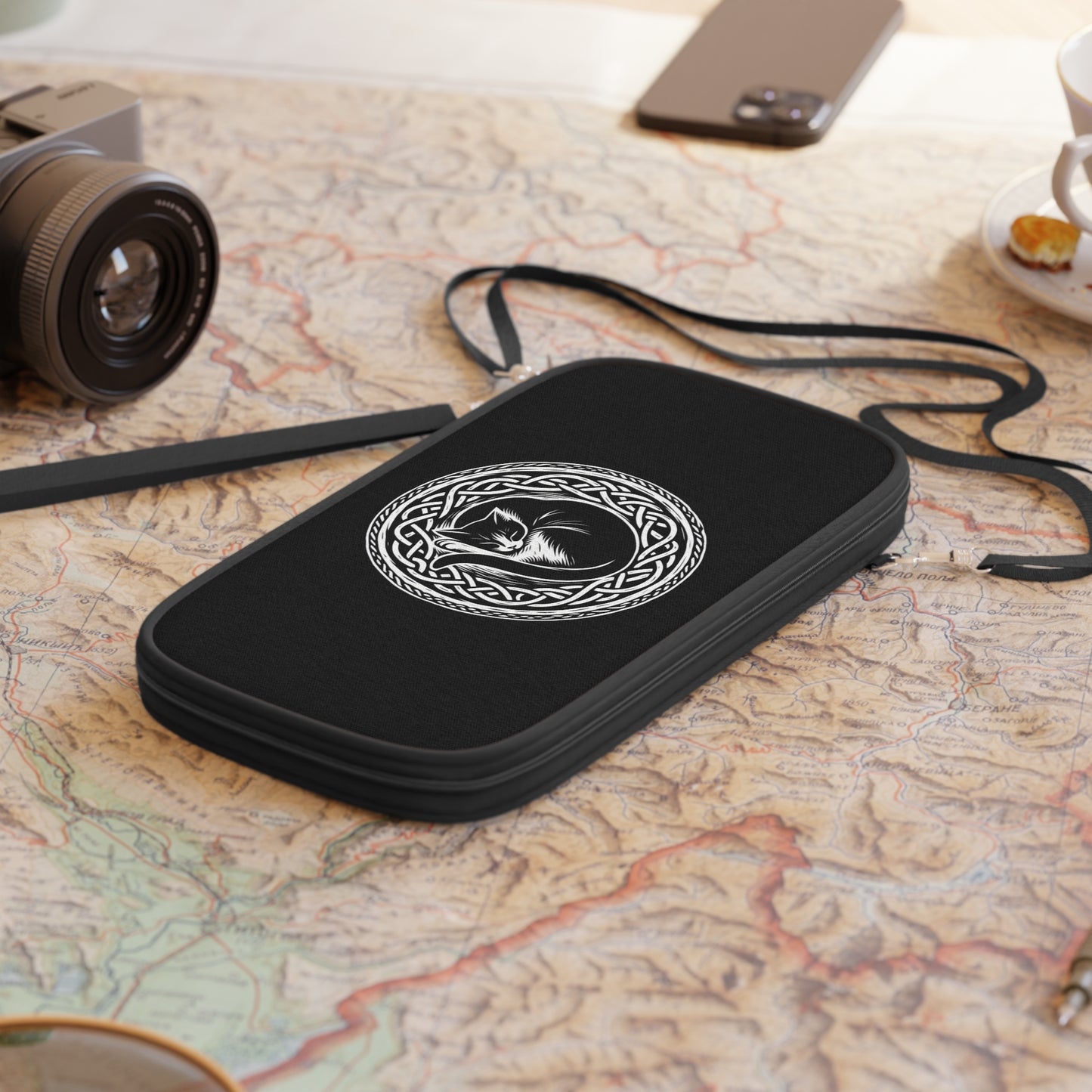 Celtic Cat Passport Wallet - InkLovePrint