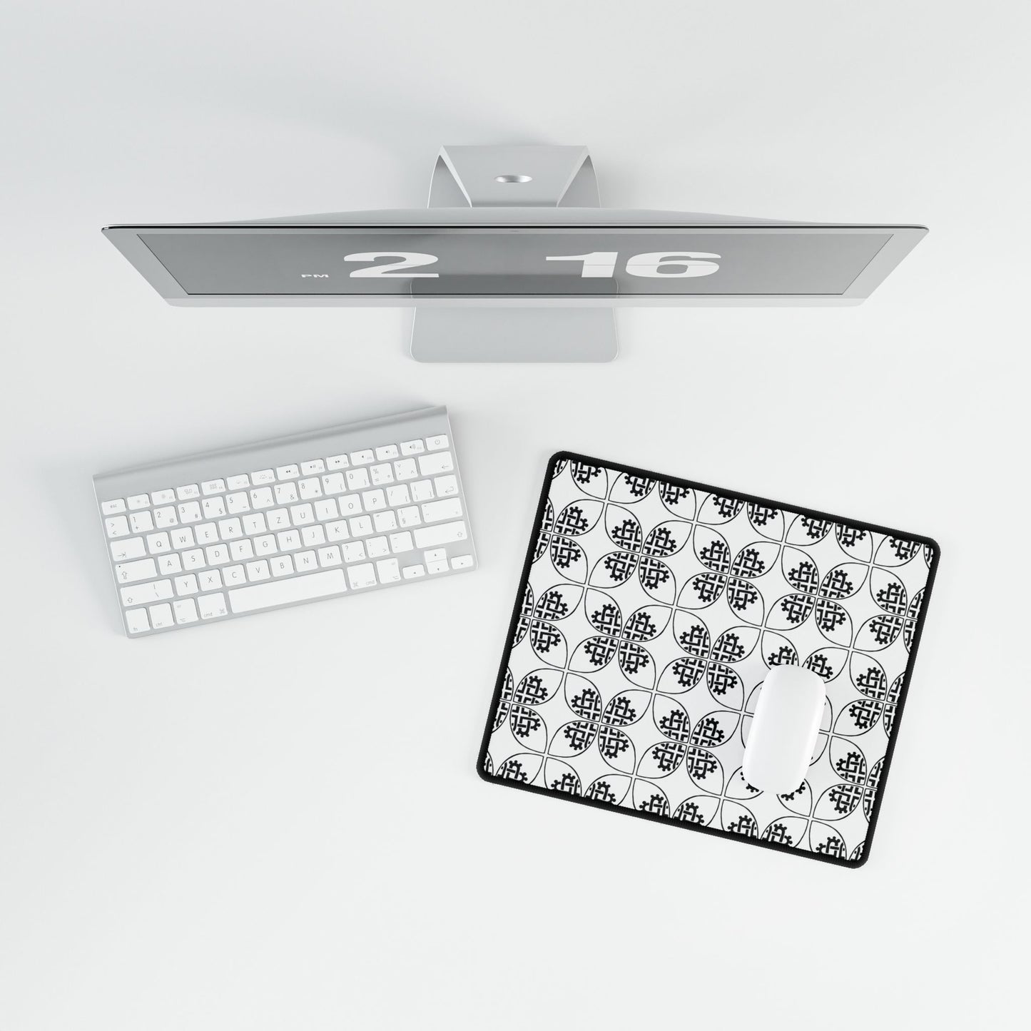 Celtic Heart Desk Mat White - InkLovePrint