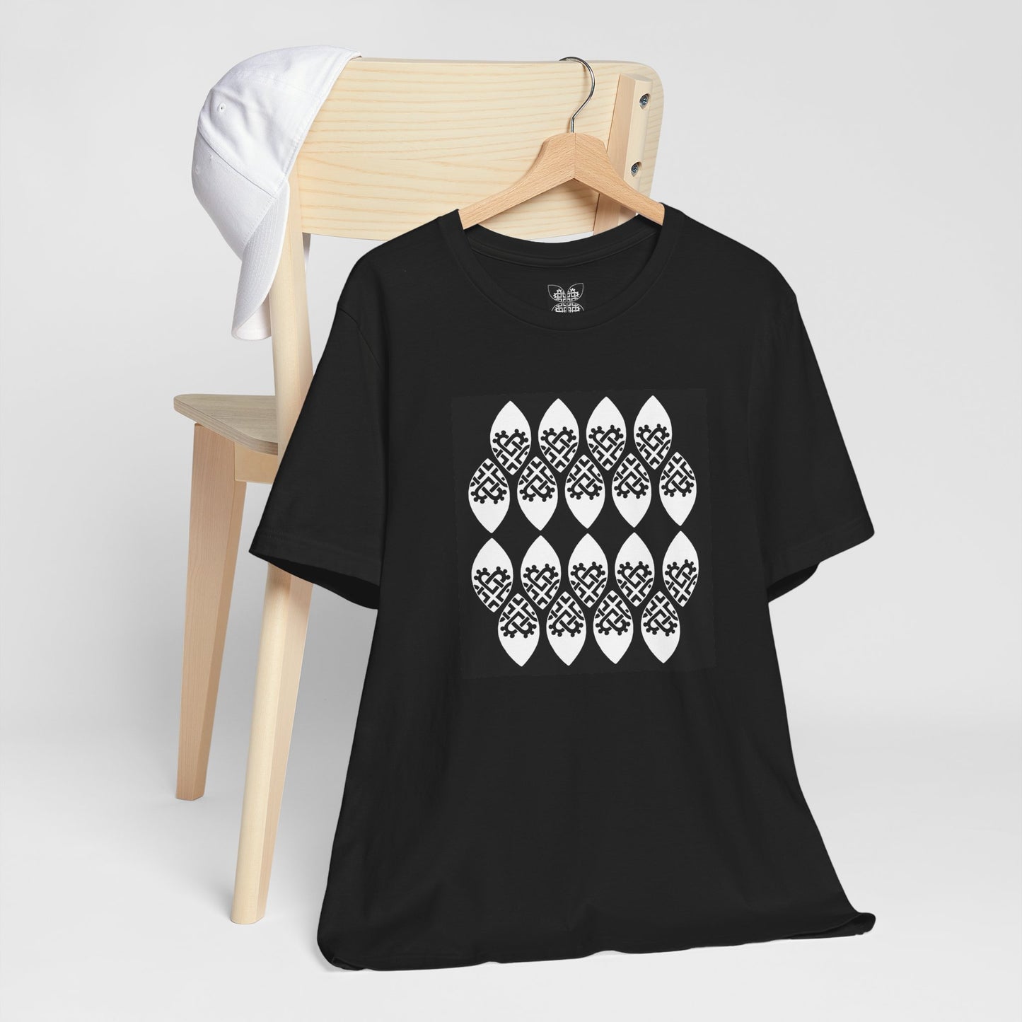 Celtic Heart Line Unisex T-Shirt - InkLovePrint