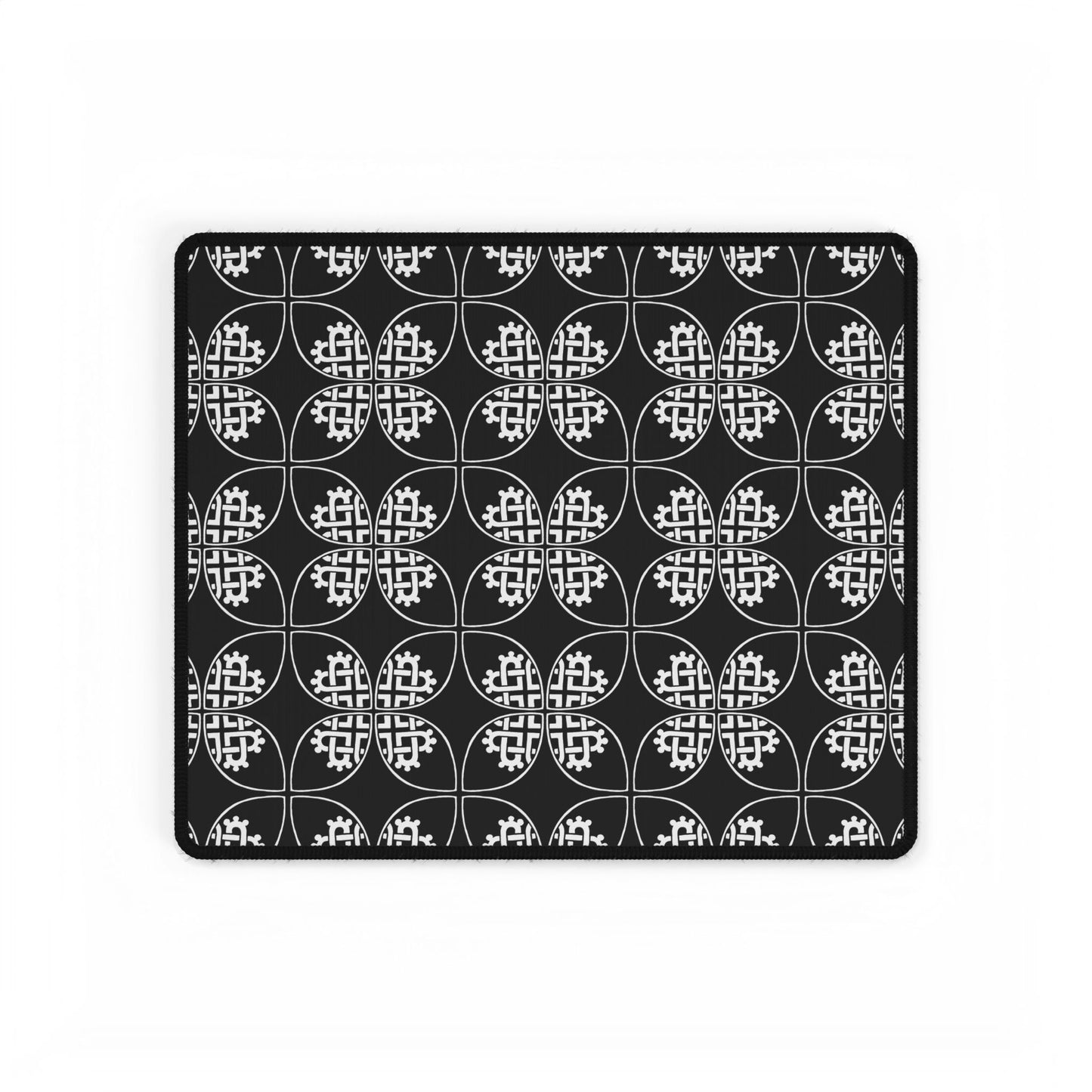 Celtic Heart Desk Mat Black - InkLovePrint