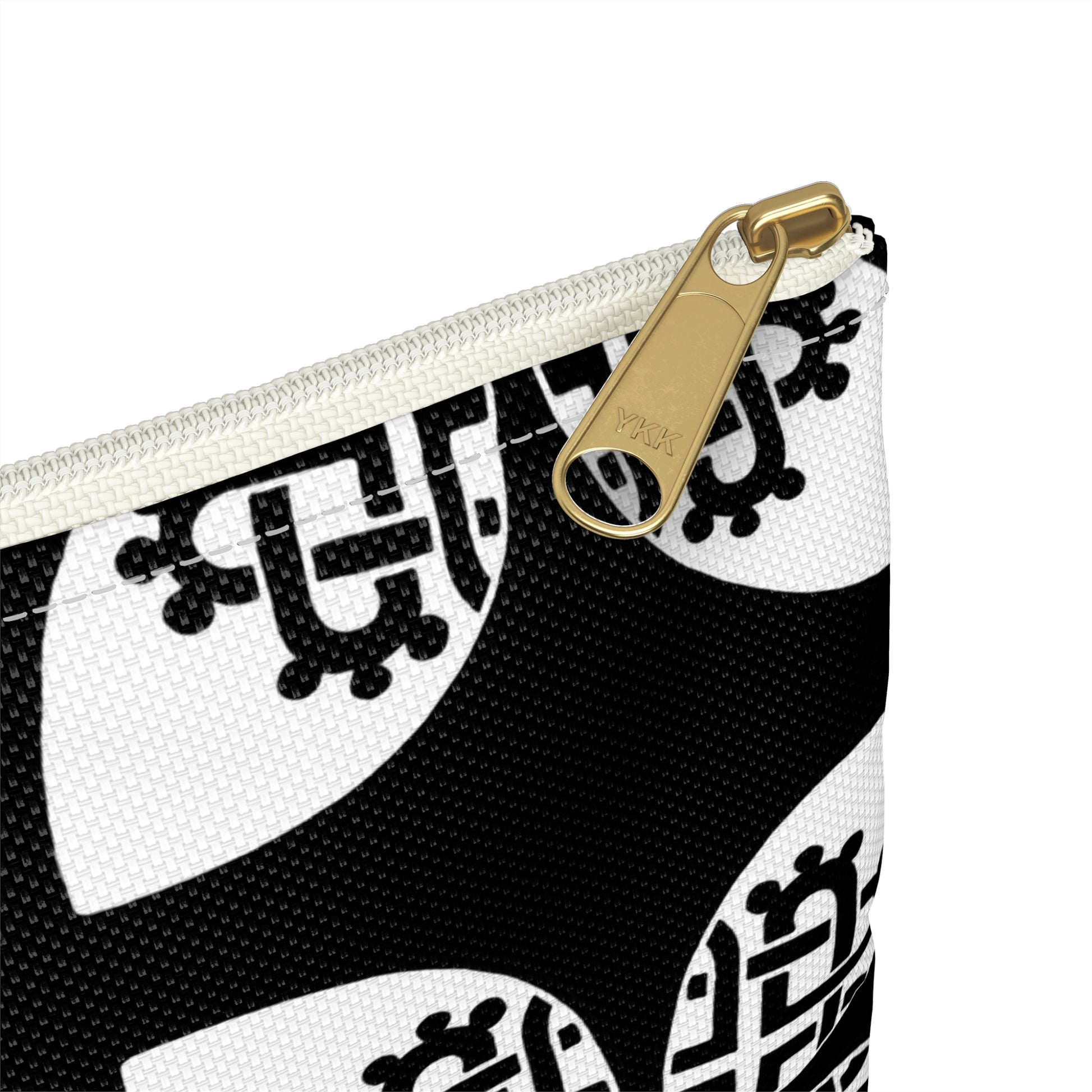 Celtic Heart Accessory Bag Black - InkLovePrint