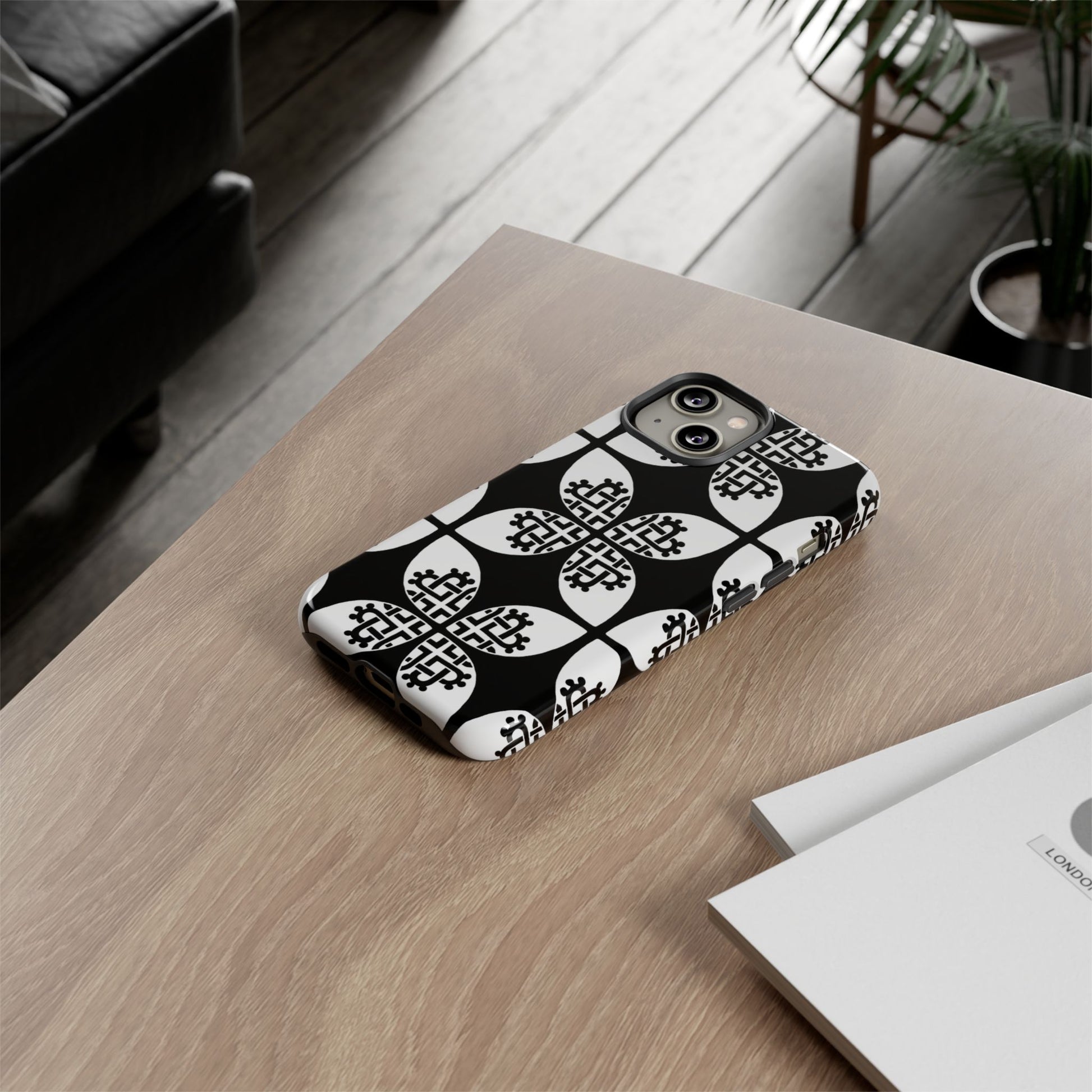 Celtic Heart Phone case - InkLovePrint