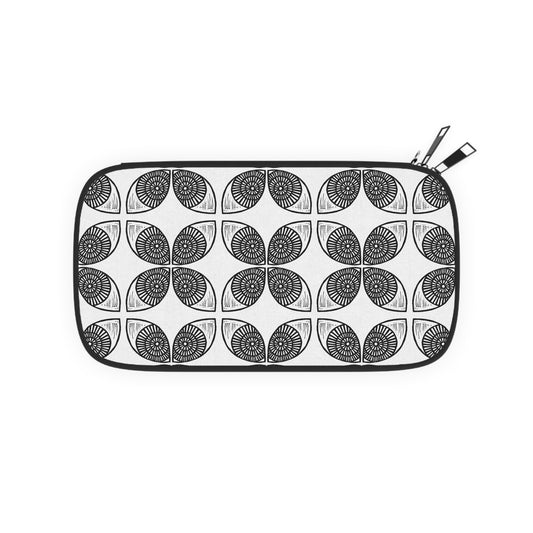 Circles Pattern Passport Wallet - InkLovePrint
